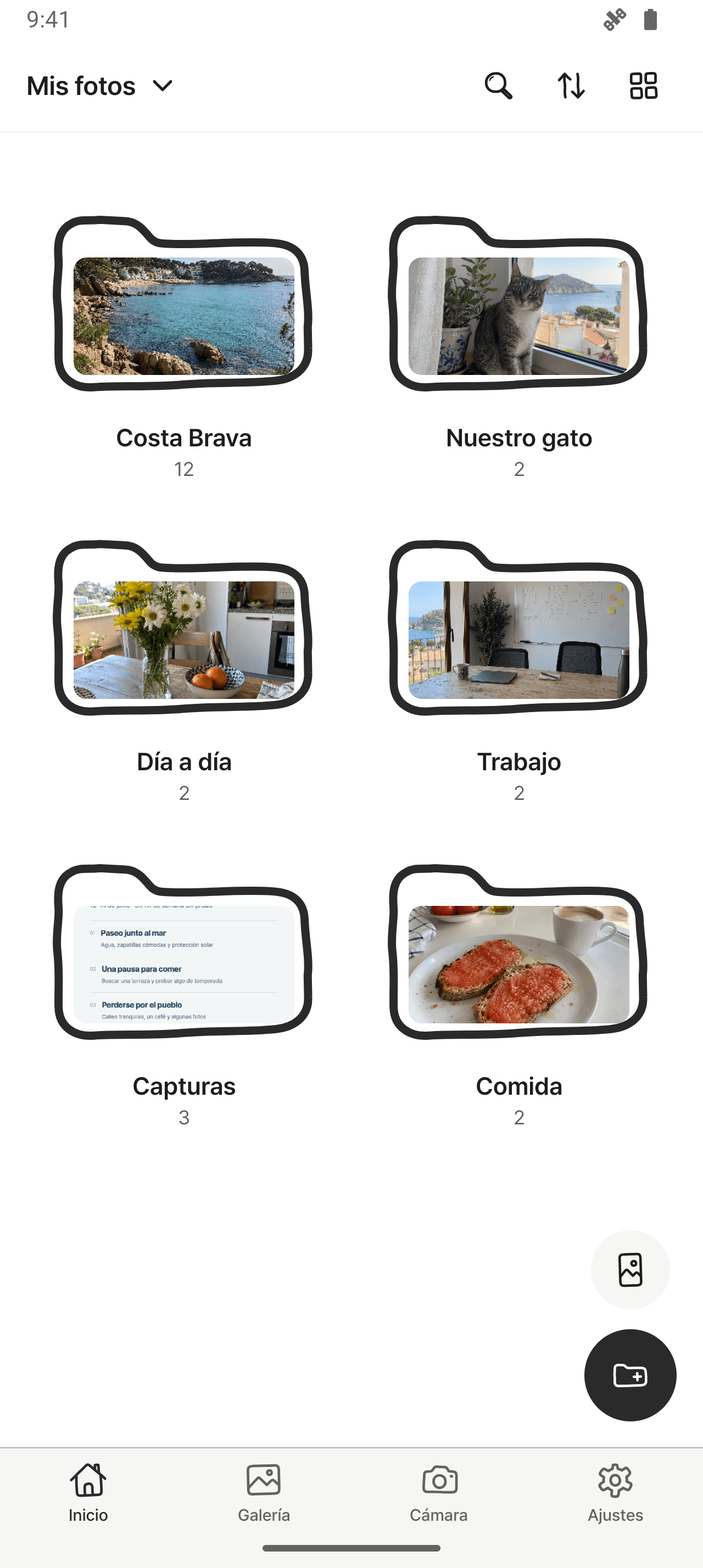Colecciones con viajes, gatos, momentos cotidianos y capturas